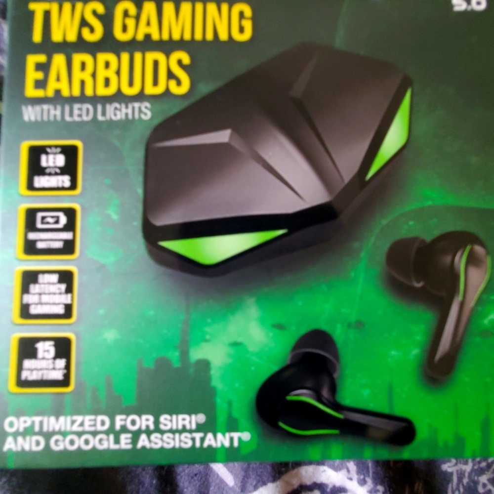 Gaming earbuds